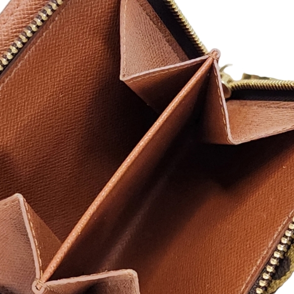 💕HP💕💯Authentic Louis Vuitton Monogram Compact Zip Bifold💕 - Picture 8 of 9